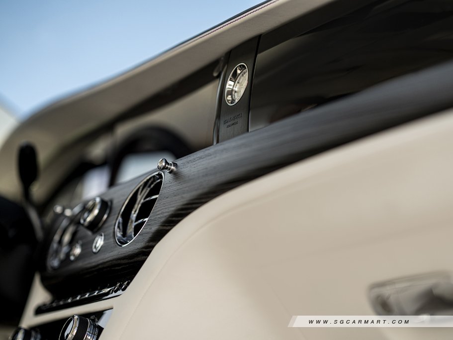 https://i.i-sgcm.com/new_cars/cars/12784/12784_g20