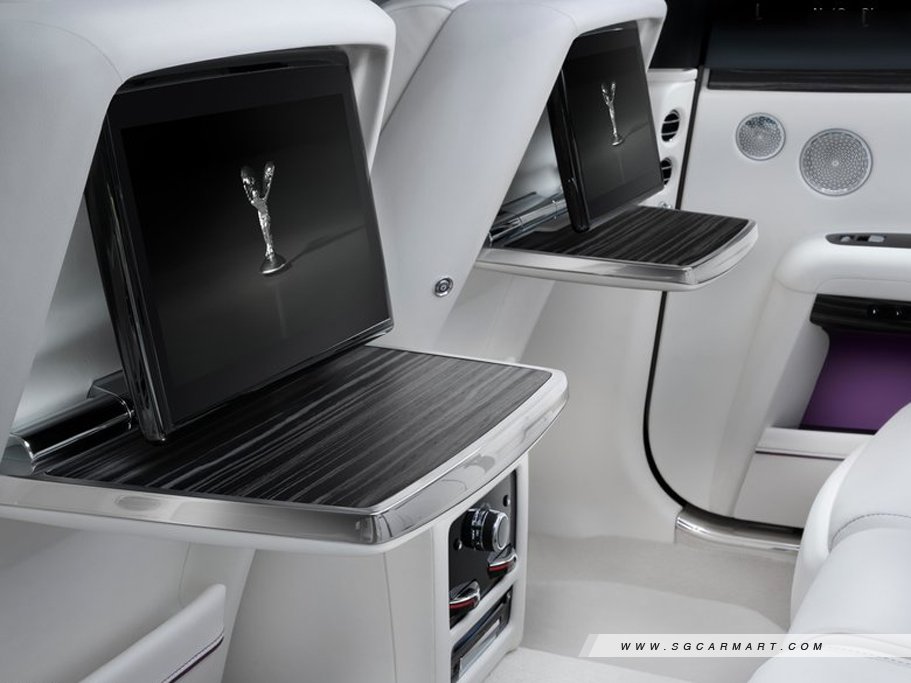 https://i.i-sgcm.com/new_cars/cars/12784/12784_g27
