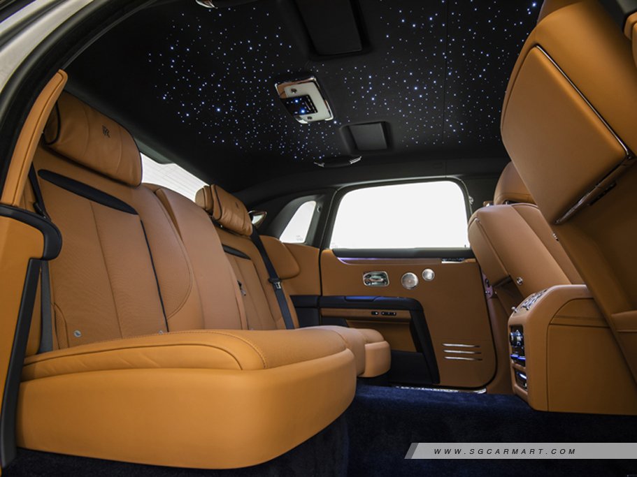 https://i.i-sgcm.com/new_cars/cars/12784/12784_g28