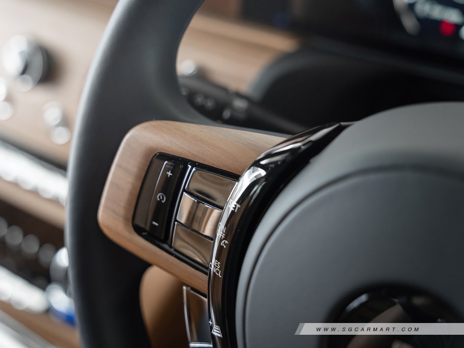 https://i.i-sgcm.com/new_cars/cars/12784/12784_g54