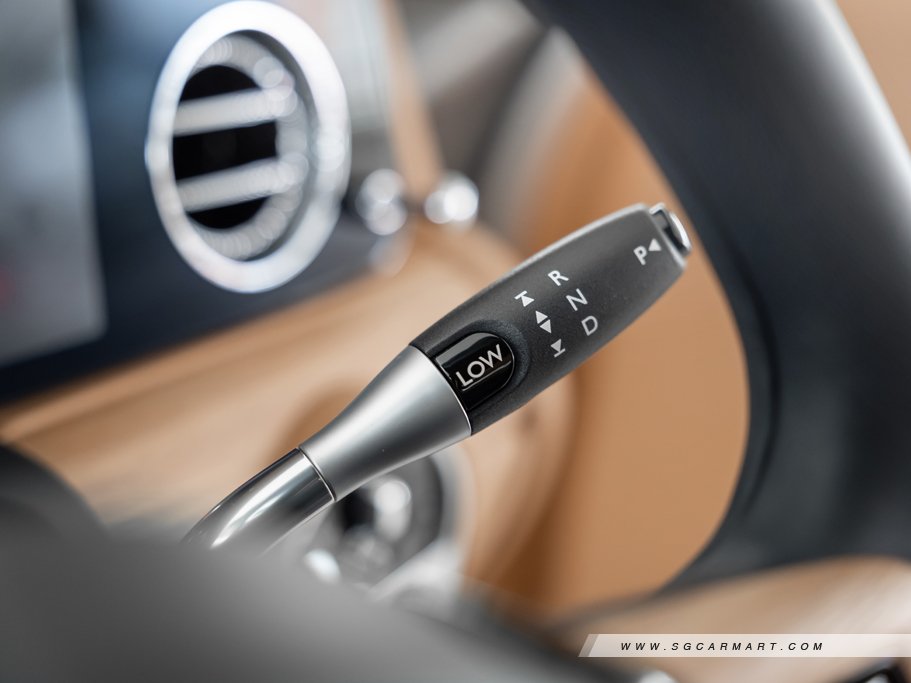 https://i.i-sgcm.com/new_cars/cars/12784/12784_g55