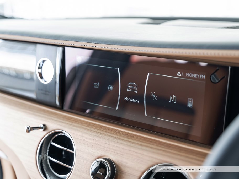 https://i.i-sgcm.com/new_cars/cars/12784/12784_g61