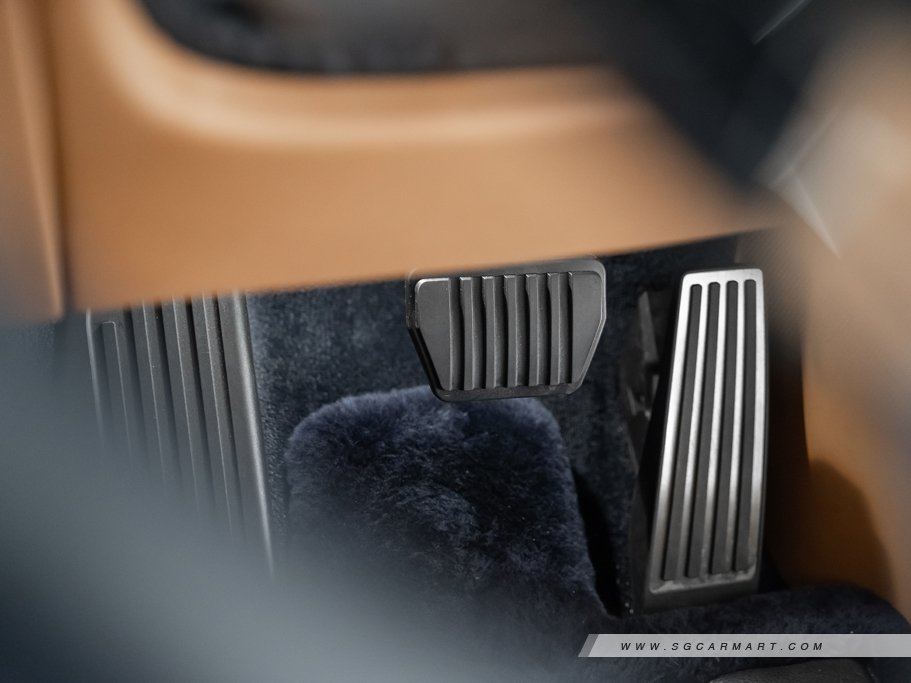 https://i.i-sgcm.com/new_cars/cars/12784/12784_g73