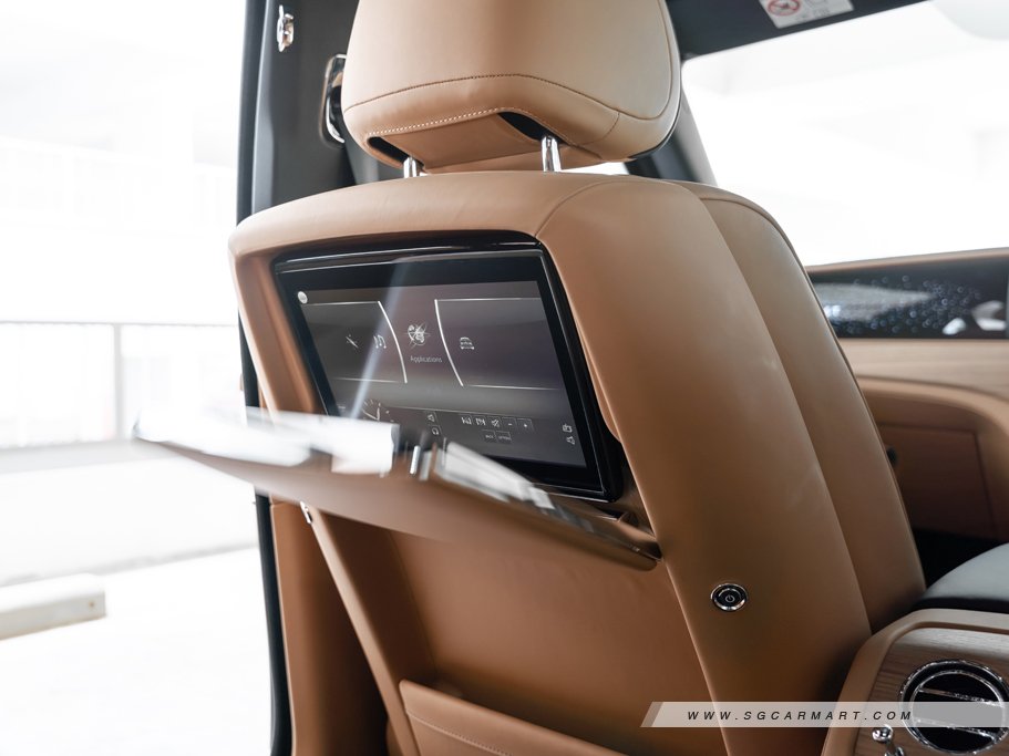https://i.i-sgcm.com/new_cars/cars/12784/12784_g77