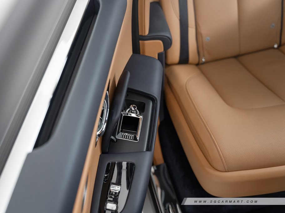 https://i.i-sgcm.com/new_cars/cars/12784/12784_g82