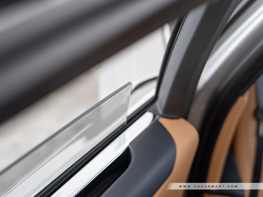 https://i.i-sgcm.com/new_cars/cars/12784/12784_g83