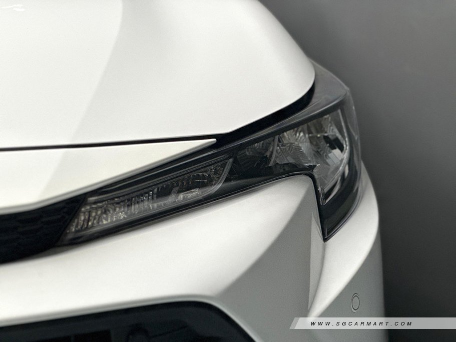Toyota Corolla Touring Hybrid 1.8 X 12