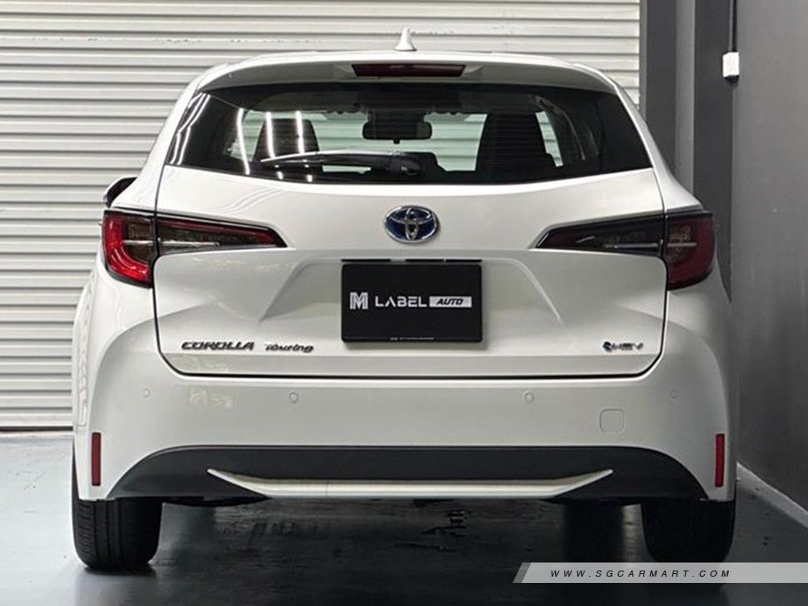 Toyota Corolla Touring Hybrid 1.8 X 13