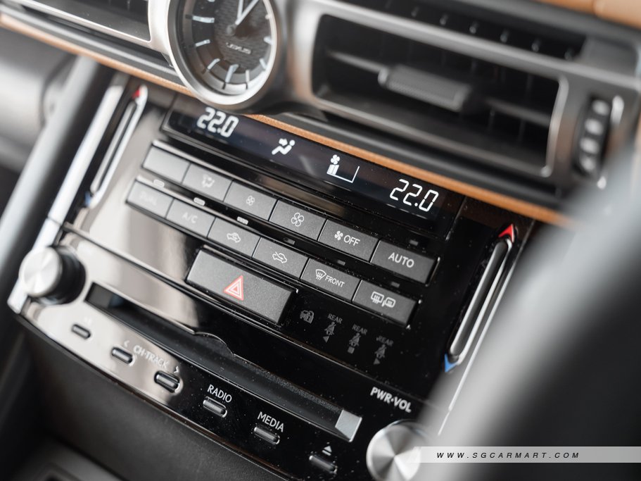 https://i.i-sgcm.com/new_cars/cars/12788/12788_g49