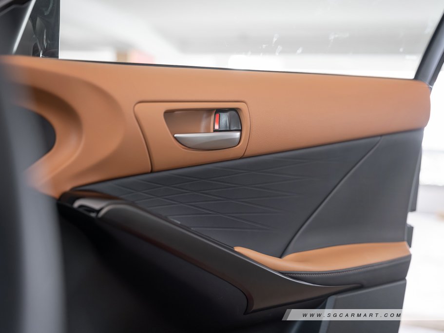 https://i.i-sgcm.com/new_cars/cars/12788/12788_g57