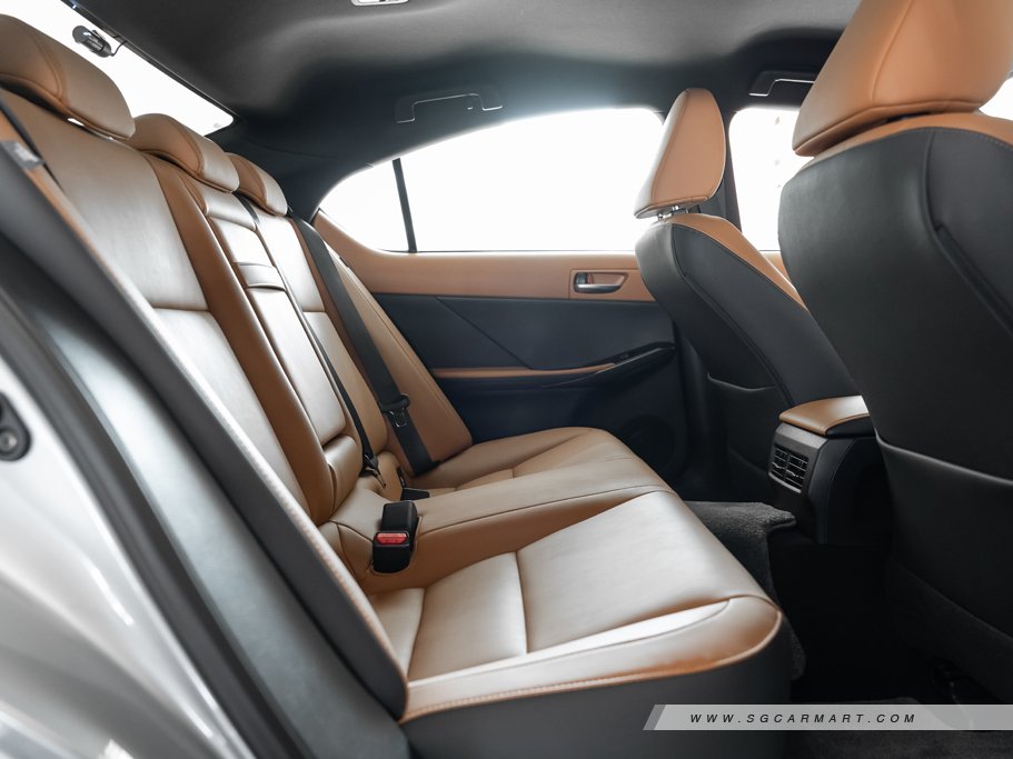 https://i.i-sgcm.com/new_cars/cars/12788/12788_g59