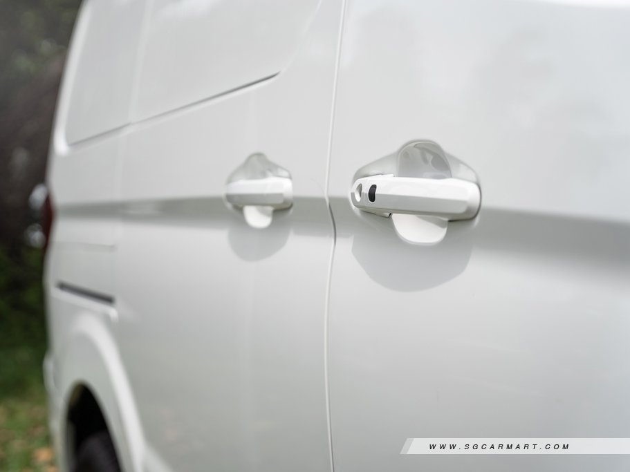 https://i.i-sgcm.com/new_cars/cars/12796/12796_g12