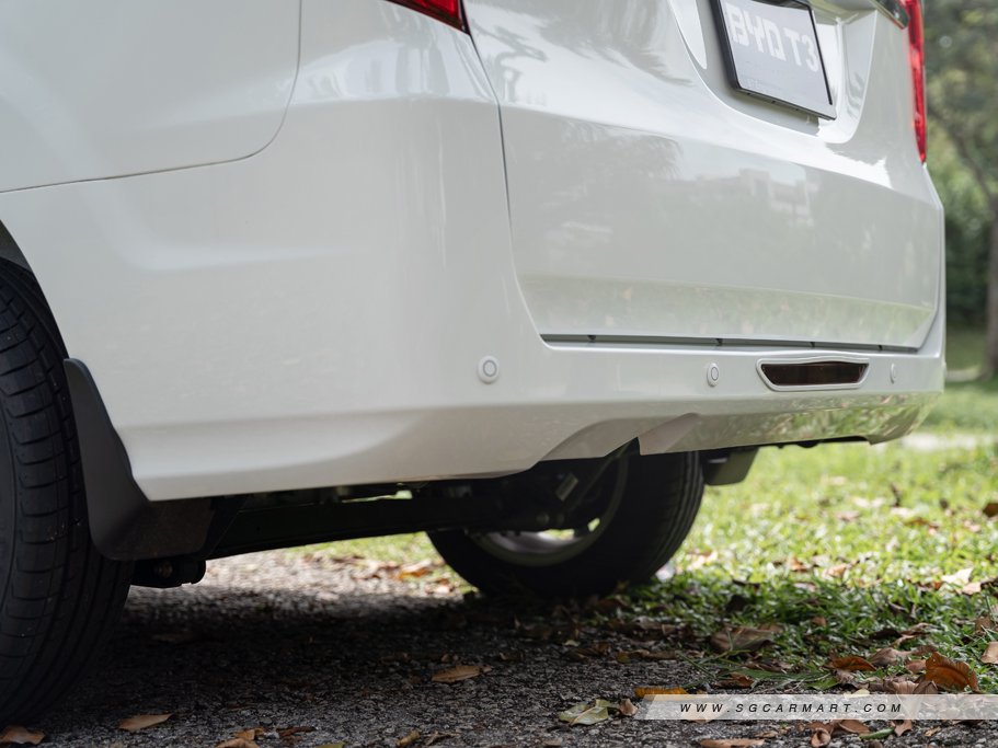 https://i.i-sgcm.com/new_cars/cars/12796/12796_g16