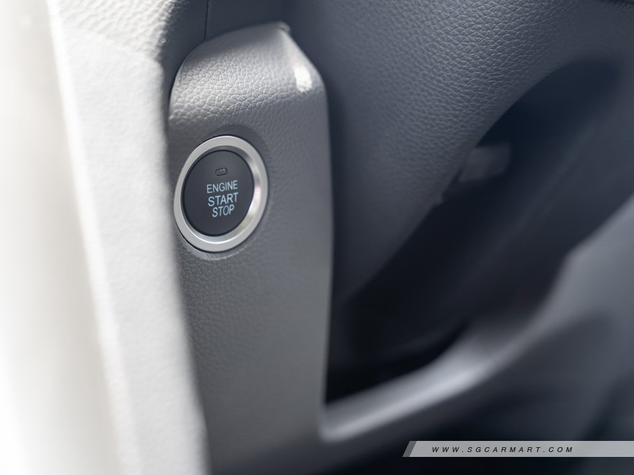 https://i.i-sgcm.com/new_cars/cars/12796/12796_g29