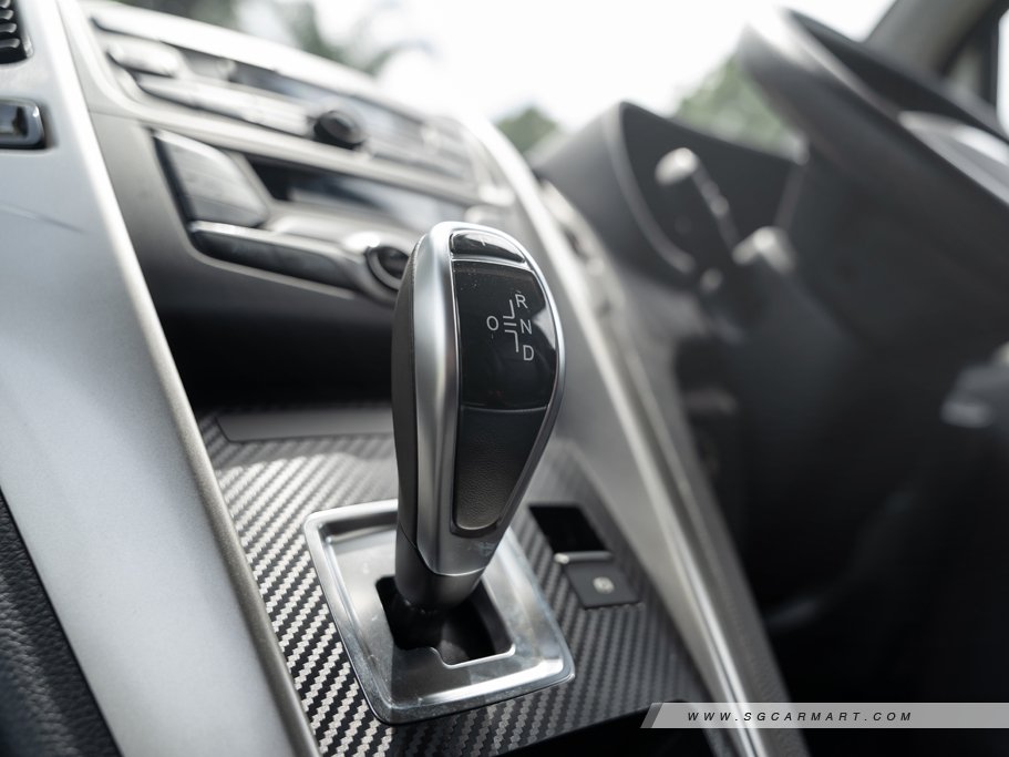 https://i.i-sgcm.com/new_cars/cars/12796/12796_g32