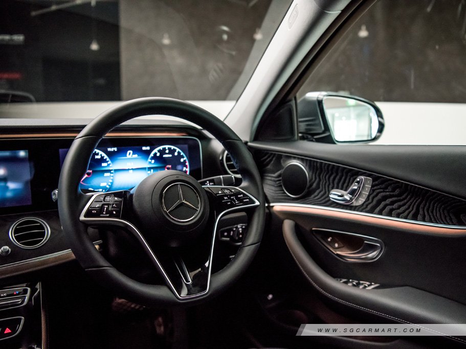 https://i.i-sgcm.com/new_cars/cars/12798/12798_g15