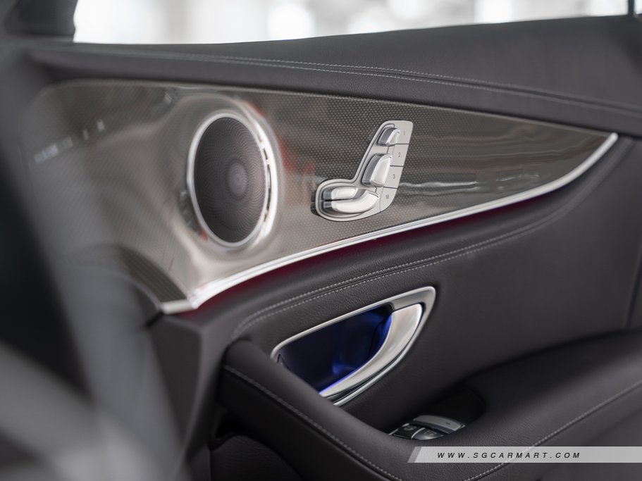 https://i.i-sgcm.com/new_cars/cars/12798/12798_g64