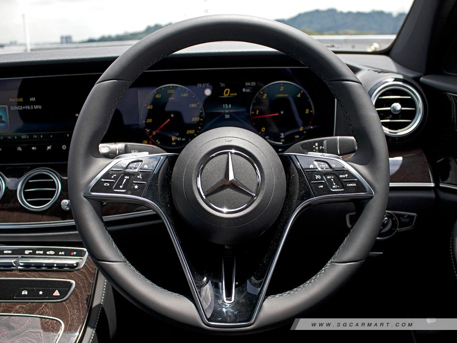 https://i.i-sgcm.com/new_cars/cars/12800/12800_g13