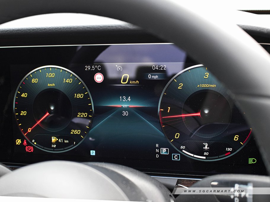 https://i.i-sgcm.com/new_cars/cars/12800/12800_g14