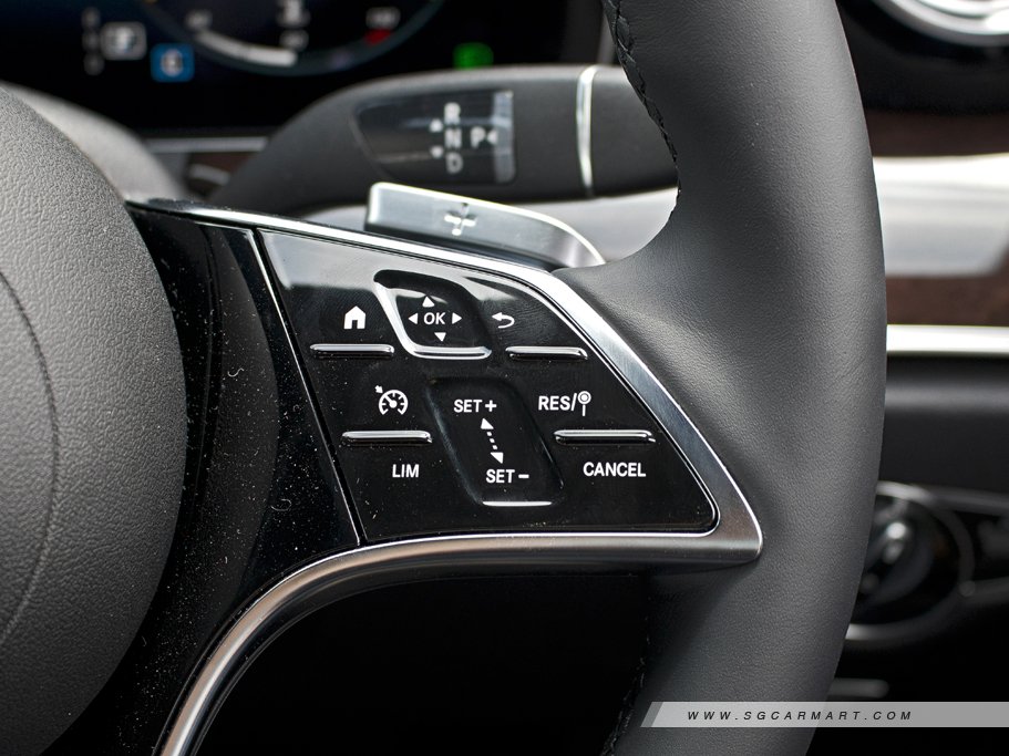 https://i.i-sgcm.com/new_cars/cars/12800/12800_g18
