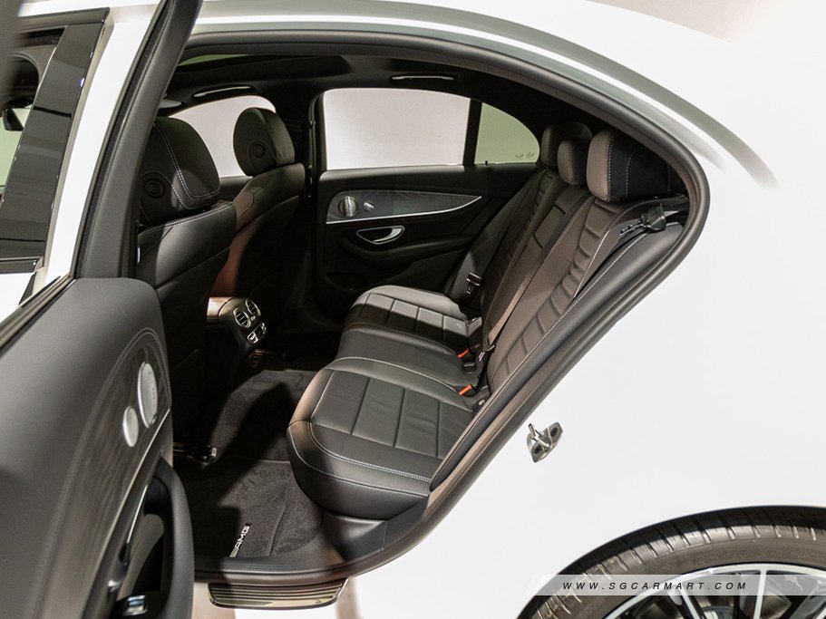 https://i.i-sgcm.com/new_cars/cars/12800/12800_g83