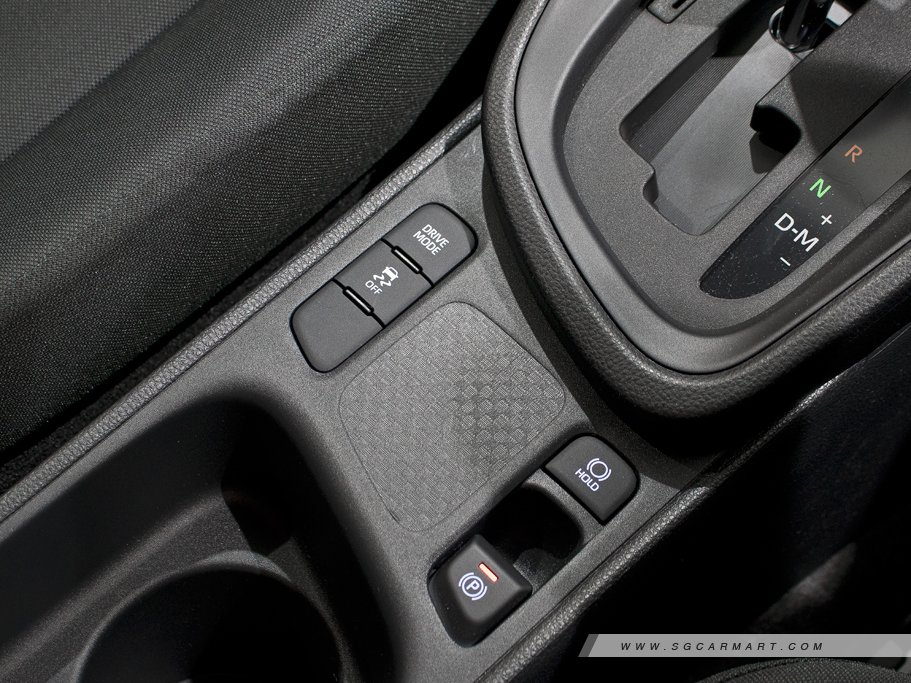 https://i.i-sgcm.com/new_cars/cars/12801/12801_g19