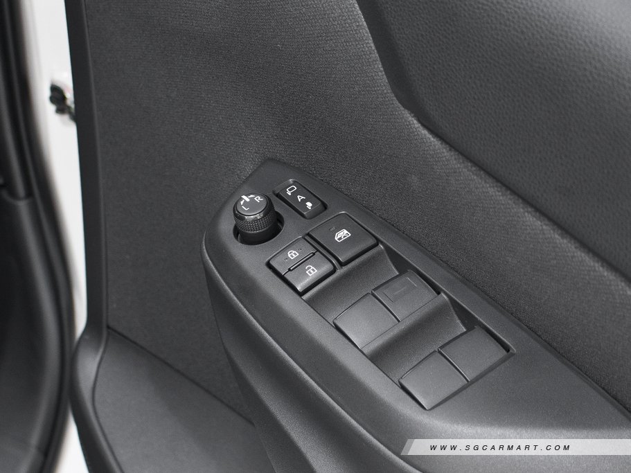 https://i.i-sgcm.com/new_cars/cars/12801/12801_g20