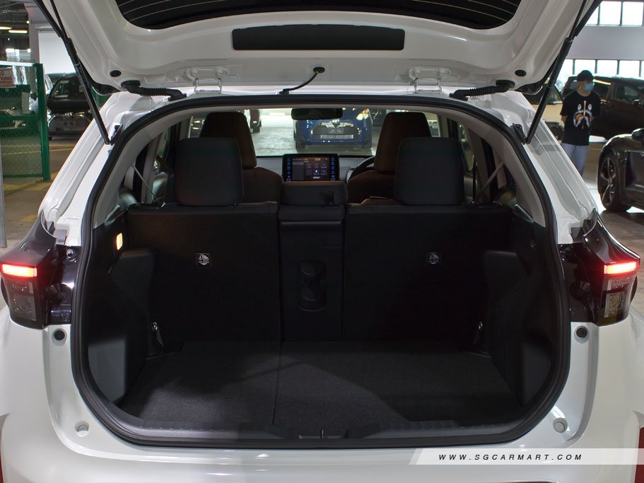 https://i.i-sgcm.com/new_cars/cars/12801/12801_g48