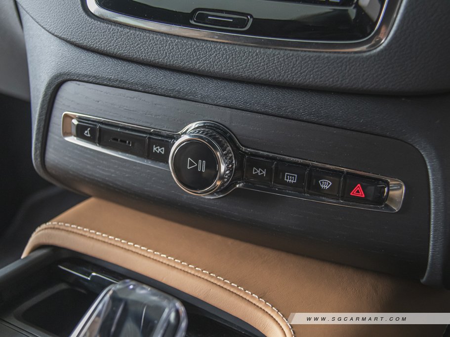 https://i.i-sgcm.com/new_cars/cars/12804/12804_g43