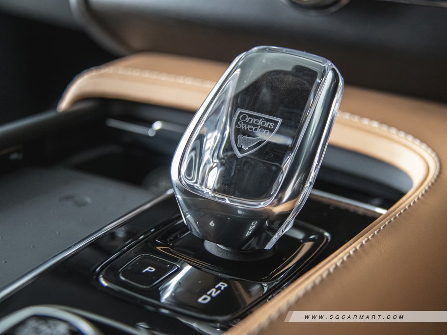 https://i.i-sgcm.com/new_cars/cars/12804/12804_g46
