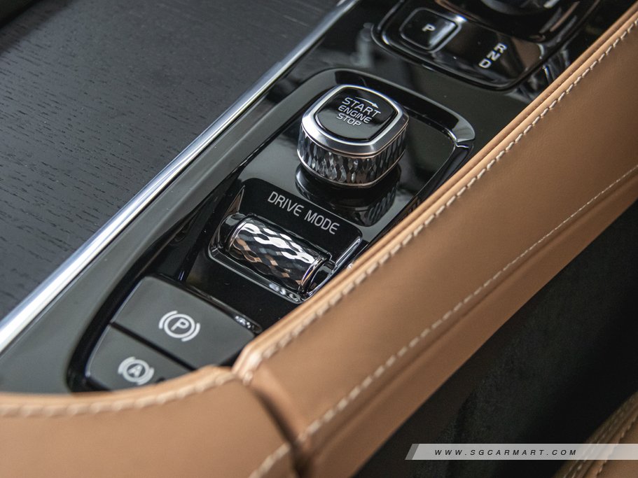 https://i.i-sgcm.com/new_cars/cars/12804/12804_g47