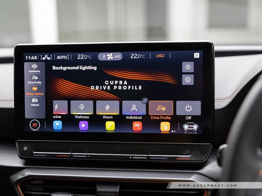 https://i.i-sgcm.com/new_cars/cars/12806/12806_g102