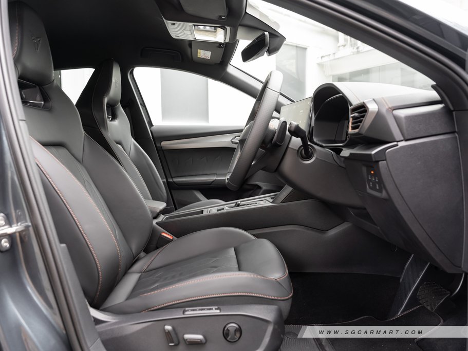https://i.i-sgcm.com/new_cars/cars/12806/12806_g111