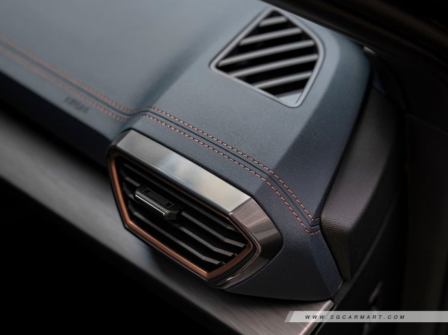https://i.i-sgcm.com/new_cars/cars/12806/12806_g17