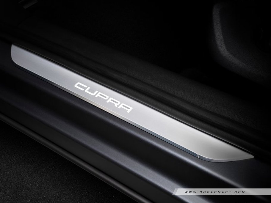https://i.i-sgcm.com/new_cars/cars/12806/12806_g18
