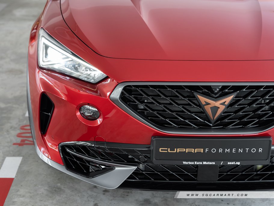 https://i.i-sgcm.com/new_cars/cars/12806/12806_g31