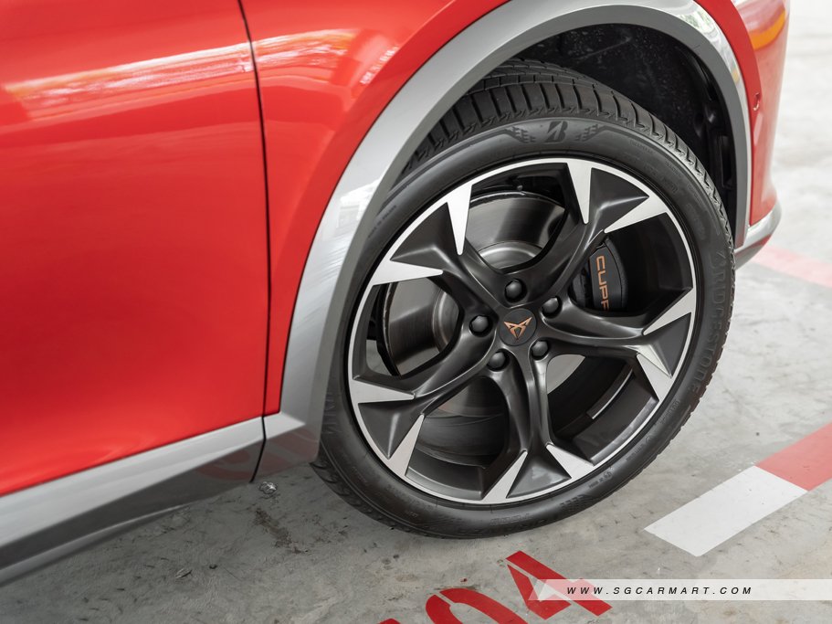 https://i.i-sgcm.com/new_cars/cars/12806/12806_g35