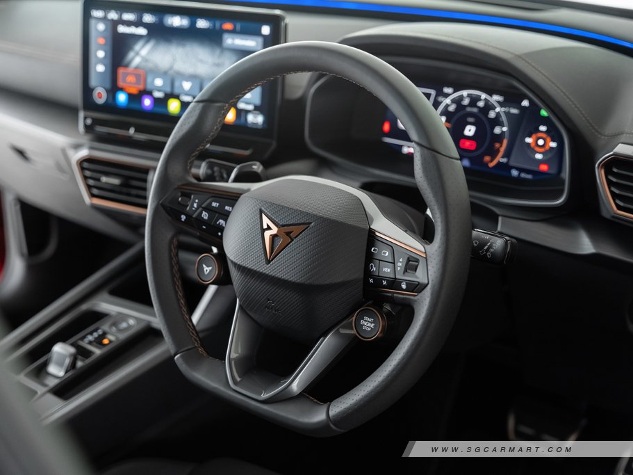 https://i.i-sgcm.com/new_cars/cars/12806/12806_g37