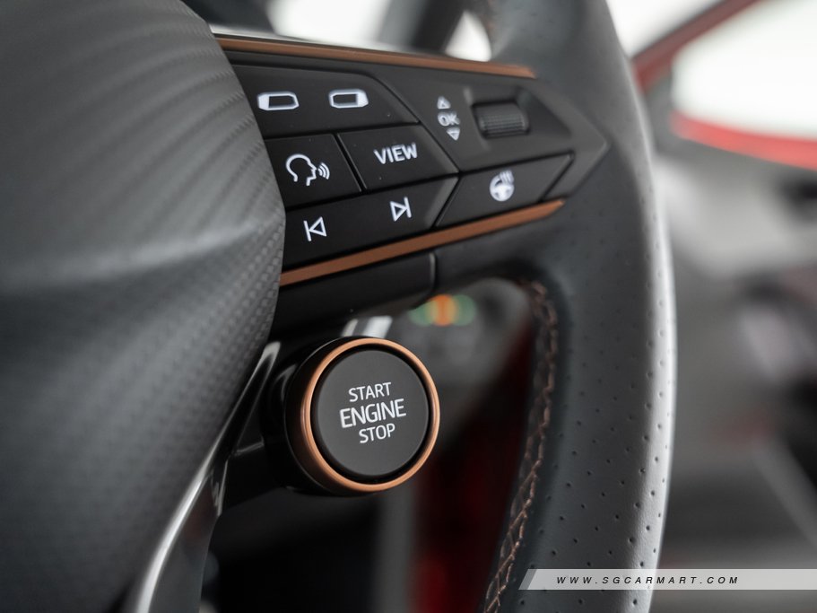 https://i.i-sgcm.com/new_cars/cars/12806/12806_g50