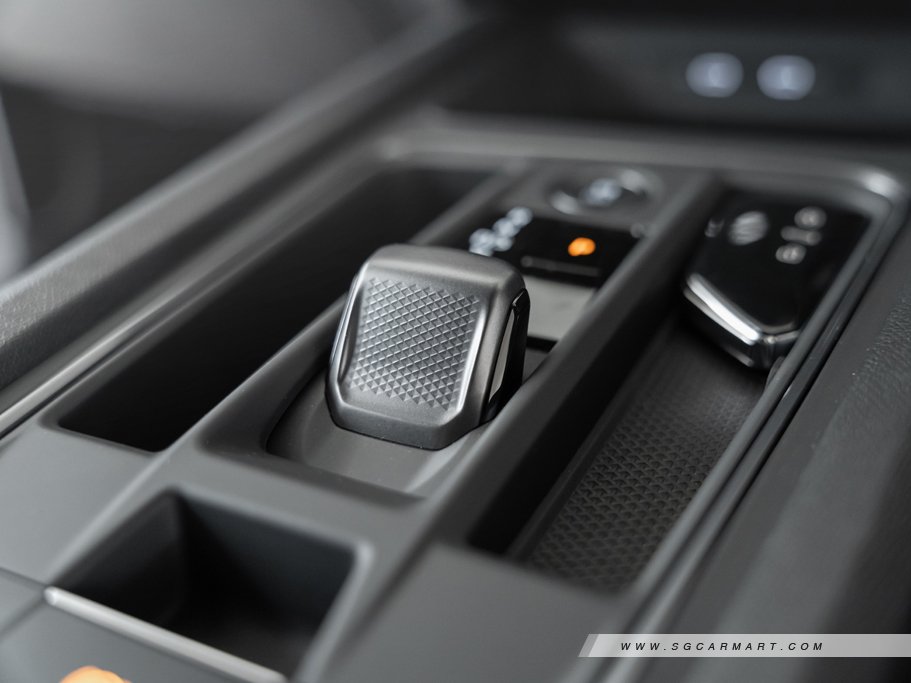 https://i.i-sgcm.com/new_cars/cars/12806/12806_g67