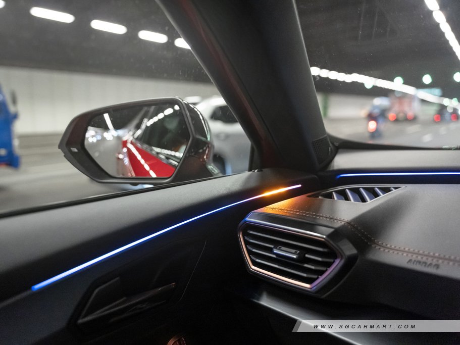 https://i.i-sgcm.com/new_cars/cars/12806/12806_g70