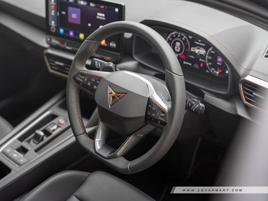 https://i.i-sgcm.com/new_cars/cars/12806/12806_g92