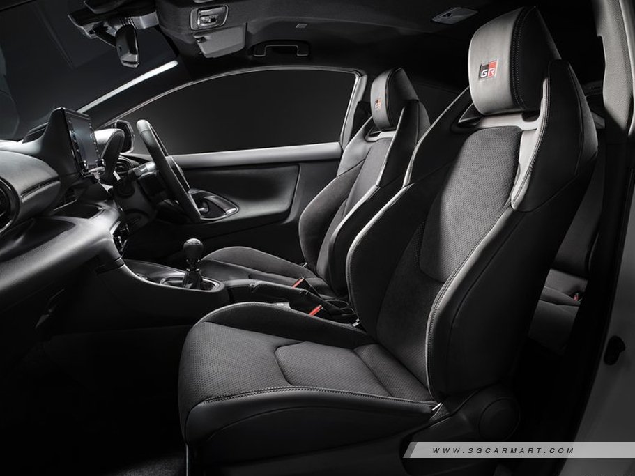 https://i.i-sgcm.com/new_cars/cars/12809/12809_g10