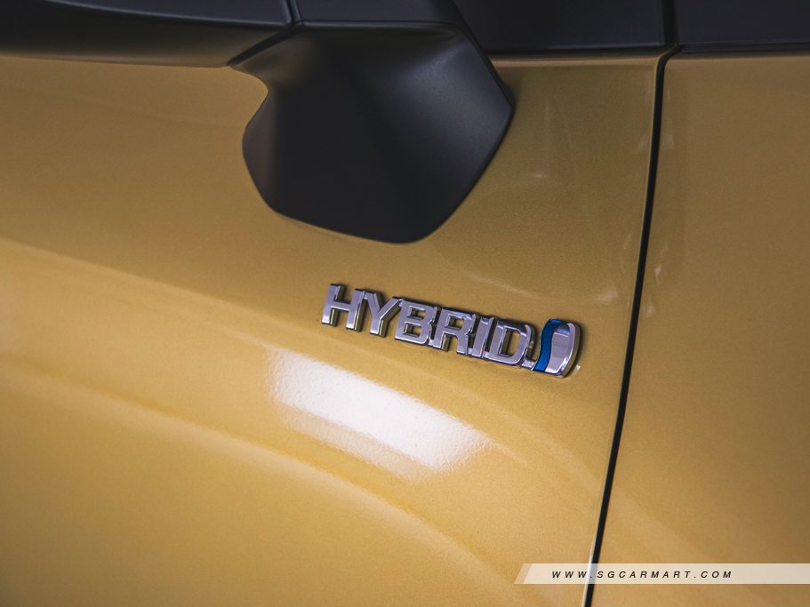 https://i.i-sgcm.com/new_cars/cars/12810/12810_g24