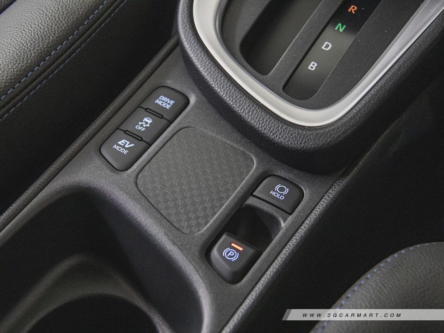 https://i.i-sgcm.com/new_cars/cars/12810/12810_g51