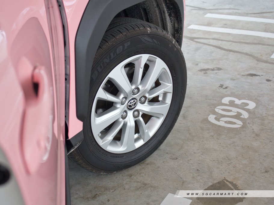 https://i.i-sgcm.com/new_cars/cars/12810/12810_g72