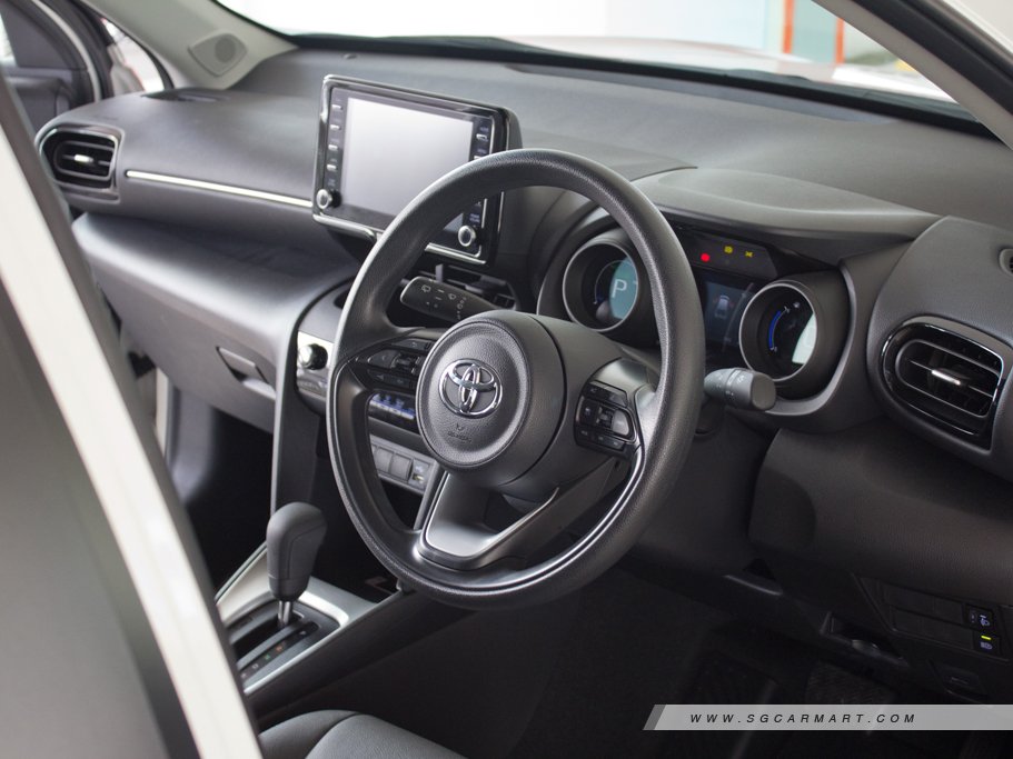 https://i.i-sgcm.com/new_cars/cars/12810/12810_g74