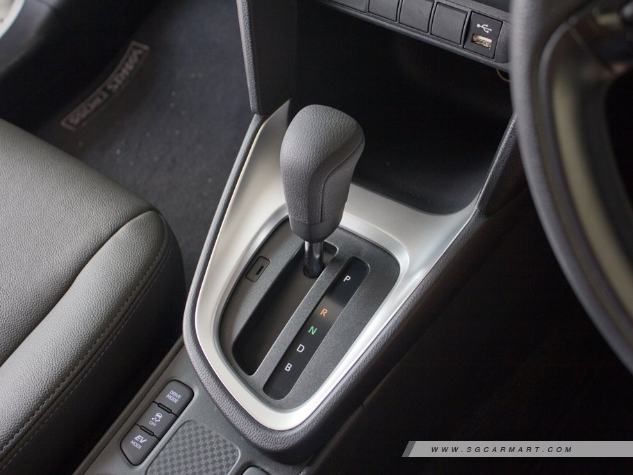 https://i.i-sgcm.com/new_cars/cars/12810/12810_g86