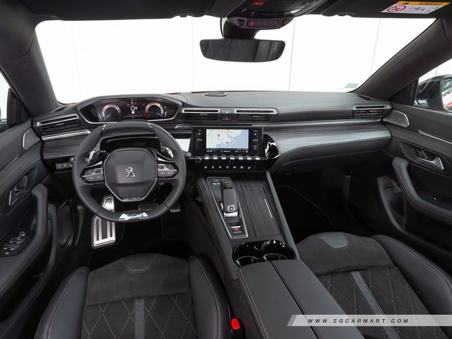 https://i.i-sgcm.com/new_cars/cars/12813/12813_g12