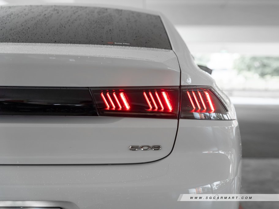 https://i.i-sgcm.com/new_cars/cars/12813/12813_g27